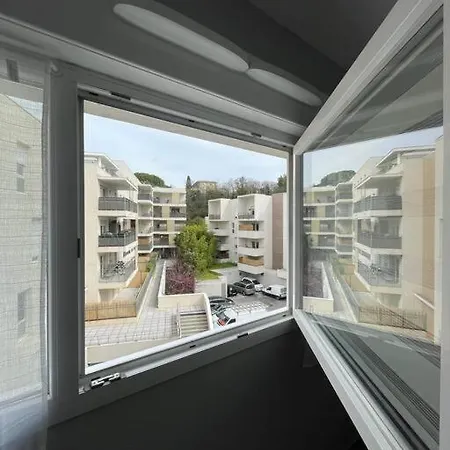Studio De 18 M2 - Hopitaux-facultes *